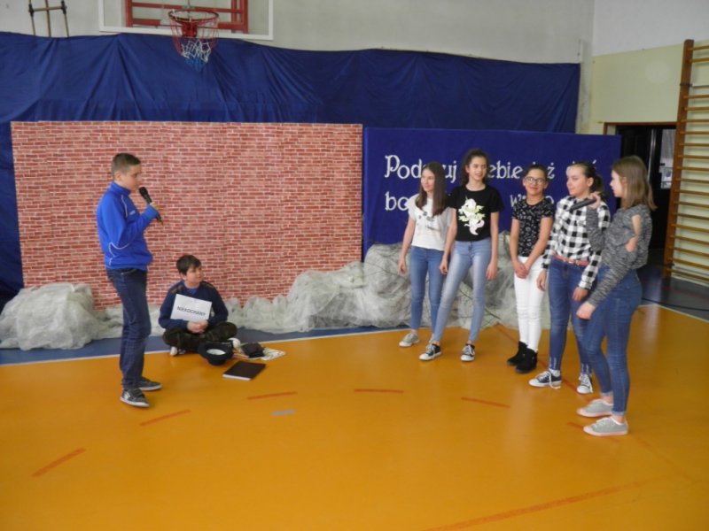 Przedstawienie "Niekochany"